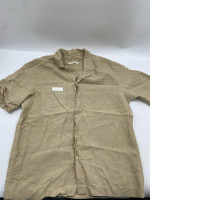 Brown short-sleeved shirt Brown short-sleeved shirt