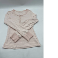 Pink long-sleeved round neck sweater 