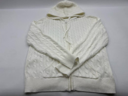 White zip-up hoodie White zip-up hoodie