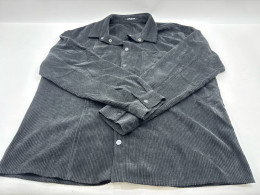 Men's black long-sleeved shirt