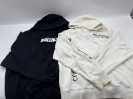 Set of 2 Black and white hooded sweatshirt 