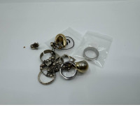 Set of Women's rings, necklaces, earrings Set of Women's rings, necklaces, earrings