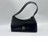 Women's shoulder bags
