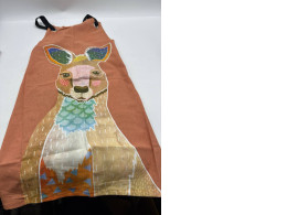 Brown wide striped apron 