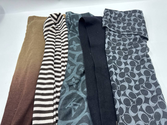 Set of 5 Women's winter scarves Set of 5 Women's winter scarves