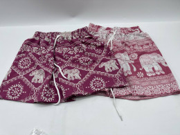 Set of 2 souvenir shorts