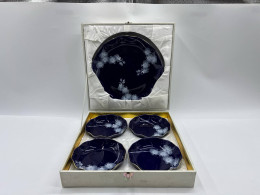 Set of 5 Glazen bord met bloemenpatroon, doosset Set of 5 Glazen bord met bloemenpatroon, doosset