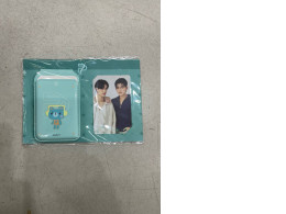 Card case for phone with magnett