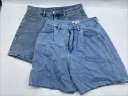 Set of 2 Women's denim shorts Set of 2 Women's denim shorts