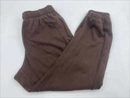 Sweatpants with cuffs