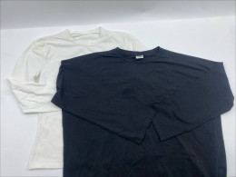 Set of 2 Black and white long-sleeved round neck T-shirt 