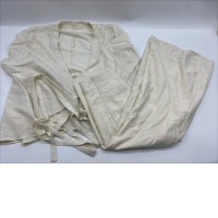 Set of 2 Cream long-sleeved coat and cream long skirt Set of 2 Cream long-sleeved coat and cream long skirt