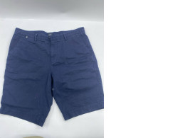 Men's blue three-quarter pants