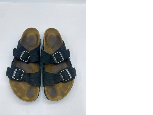 Brown sandals with black straps Brown sandals with black straps