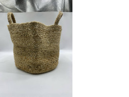 woven laundry basket 