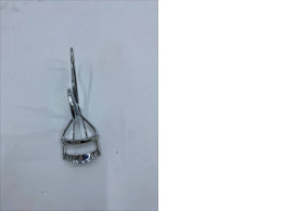 Eyelash curler Eyelash curler