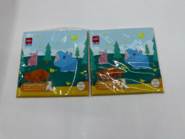Set of 2 Paper for folding into various shapes 