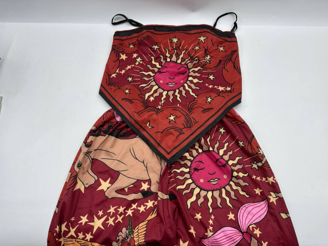 Set of 2 Red crop top and red long white pants Set of 2 Red crop top and red long white pants