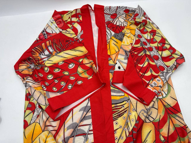 Women's red floral bathrobe Women's red floral bathrobe