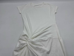 Women's short round neck short sleeve white dress Women's short round neck short sleeve white dress