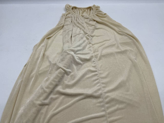 Women's cream gold off-shoulder round neck dress Women's cream gold off-shoulder round neck dress