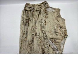 Set of 2 Light brown off-the-shoulder bodysuit and long dress 