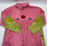 Set of 2 Pink long-sleeved shirt and pink and gold long pants Set of 2 Pink long-sleeved shirt and pink and gold long pants