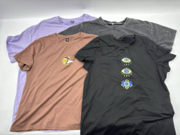 Set of 4 Short-sleeved round neck T-shirt Set of 4 Short-sleeved round neck T-shirt