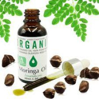 organic   Cold-pressed Moringa oil 