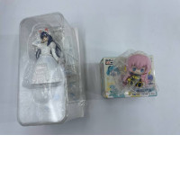 Set of 2 anime figures