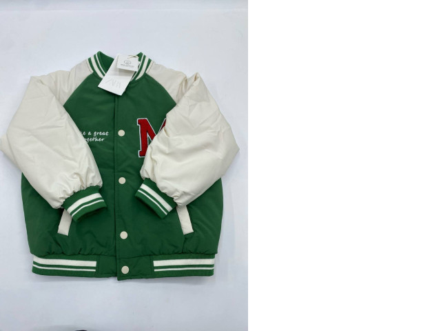 Green long-sleeved sweater with white stripes and buttons Green long-sleeved sweater with white stripes and buttons