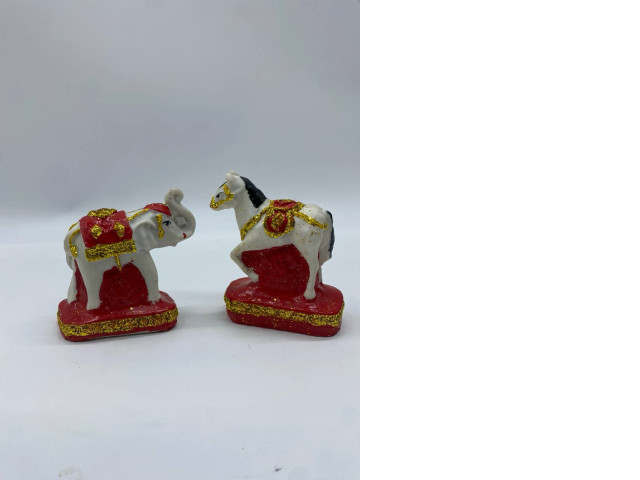 Set of 2 Terracotta elephant and horse statues Set of 2 Terracotta elephant and horse statues