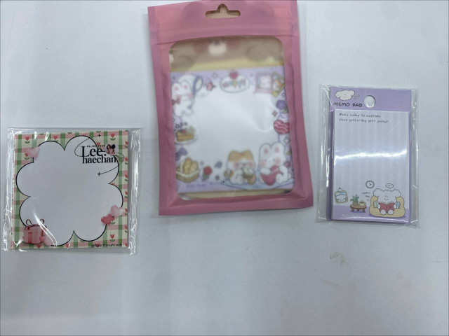 Set of 3 Cartoon post-it notes Set of 3 Cartoon post-it notes