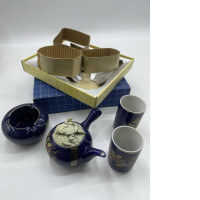 Set of 4 Glass, blue teapot and blue teacup at the blue teapot, Japan 