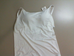 Women's white push-up top Women's white push-up top