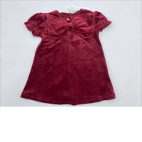 Red girl's shirt with bow 