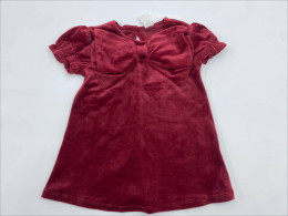 Red girl's shirt with bow 