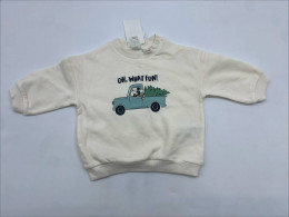 Children's white long-sleeved sweater with Mickey Mouse pattern 