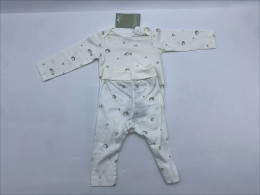 Set of 2 Children's long-sleeved shirt and children's white pants 