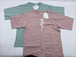 Set of 2 Women's round neck t-shirt Set of 2 Women's round neck t-shirt