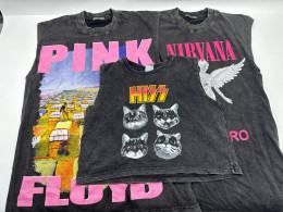 Set of 3 Black sleeveless round neck shirt 