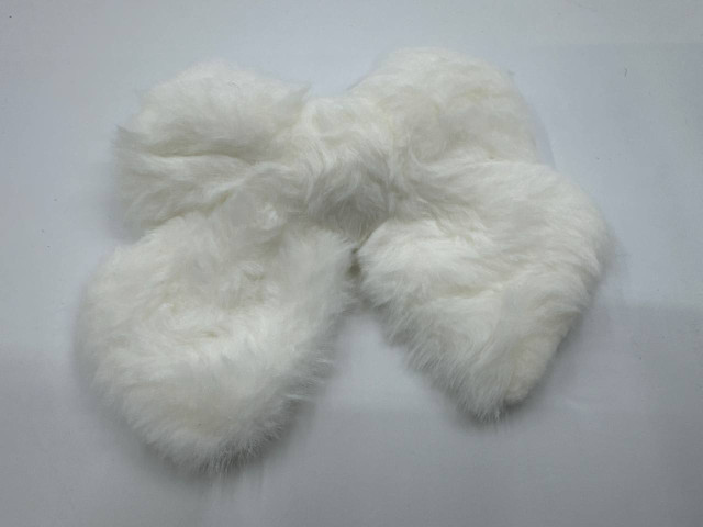 White hair clip White hair clip