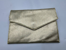 Women's gold-colored handbag Women's gold-colored handbag