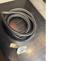 Windshield seal rubber