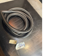 Windshield seal rubber