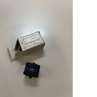 Button for lifting a car window