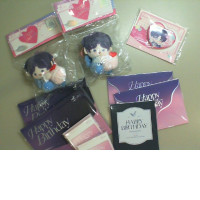 Happy Birthday set: 2 clothing badges, 6 envelopes with cards, and 1 large heart badge.