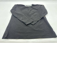 Women's black long-sleeved round neck shirt