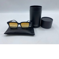Set of 2 super sunglasses Set of 2 super sunglasses