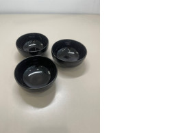 set of three bowls